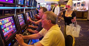 jiliace player checking their wins and payout balance on a smartphone in the Philippines